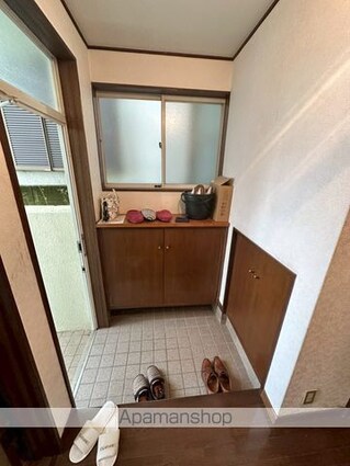 日野市三沢３丁目戸建[3DK/91.31m2]の玄関