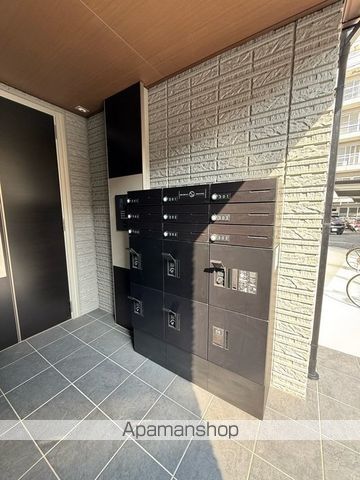CASAニックスIVの玄関写真