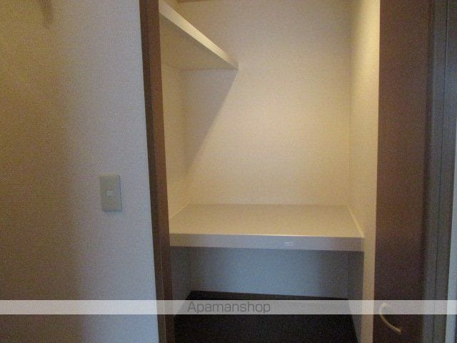 ロイヤルガーデン北屋敷IIの内装写真