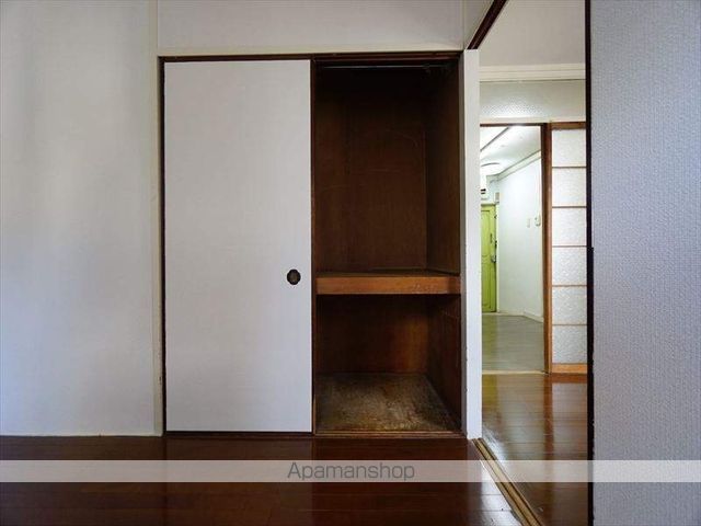 コスモスビルの内装写真