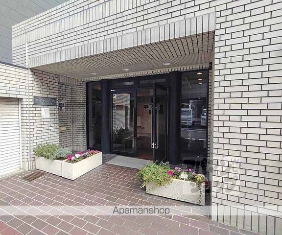ロイヤル室町の外観写真