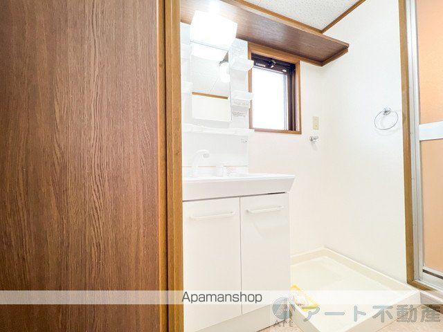 ユーミーＡＯＫＩ　Ａ棟[3DK/56.85m2]の洗面所