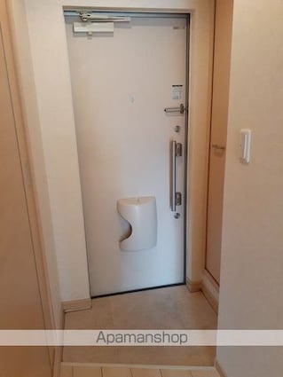 セントレ青山[1R/27.25m2]の玄関