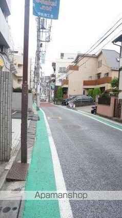 ニューハイツ中落合[3LDK/71.58m2]の周辺1