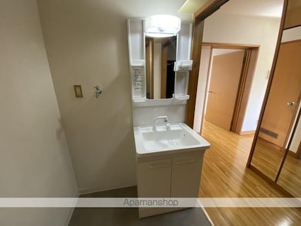 メゾンフジ[2LDK/57m2]の洗面所