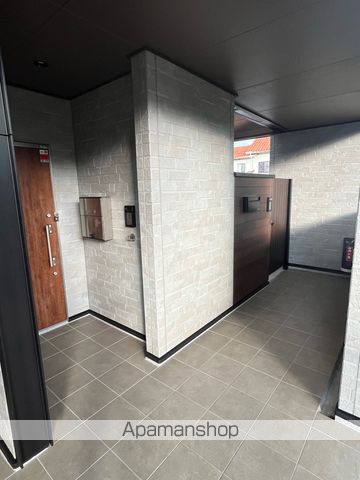 ハイ ランドIIの玄関写真