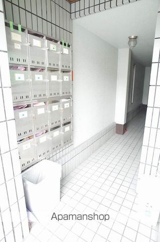 サンスイハイツの玄関写真