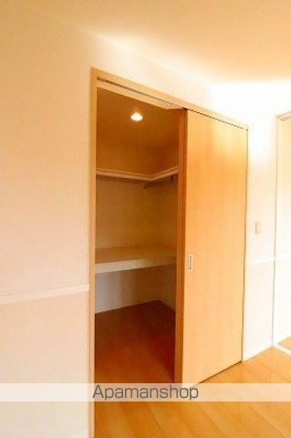 フムルス・ルプルスAの内装写真