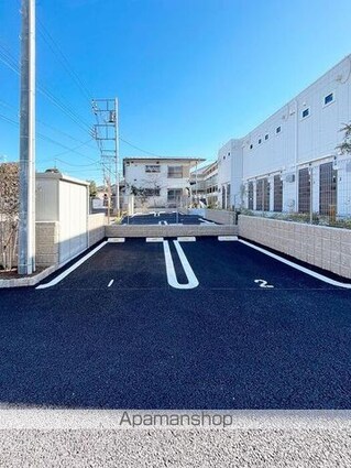 グラナーデ成城学園前Ｂ[1LDK/33.32m2]の駐車場