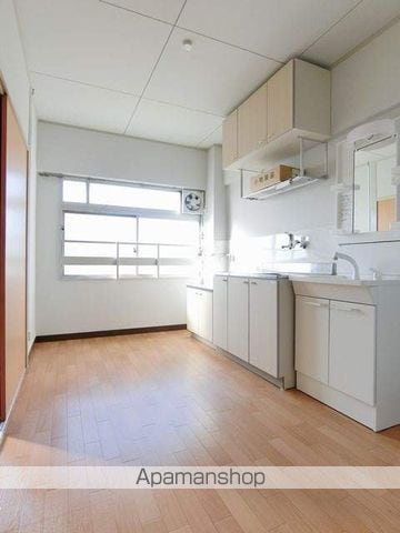 向陵西マンションの内装写真