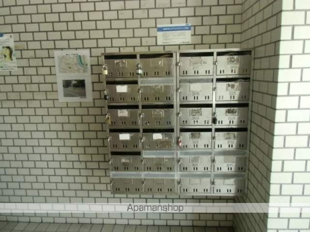 丸善高麗ハイツの玄関写真