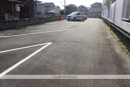 沖マンション[2DK/43.87m2]の駐車場2