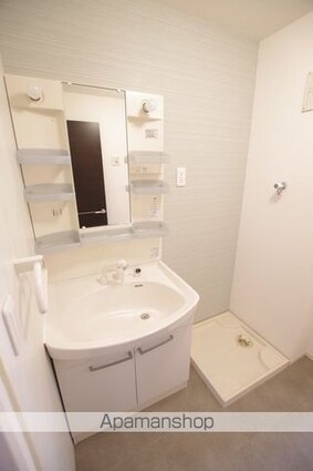 ヴァン・カルチェ　Ｄ棟[2LDK/65.57m2]の洗面所