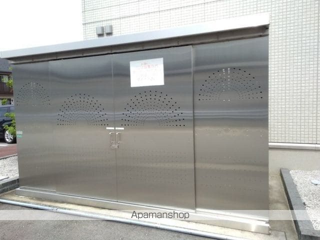 グランツ Bの玄関写真
