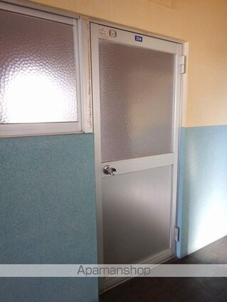 カーム山城[2K/25m2]のエントランス2