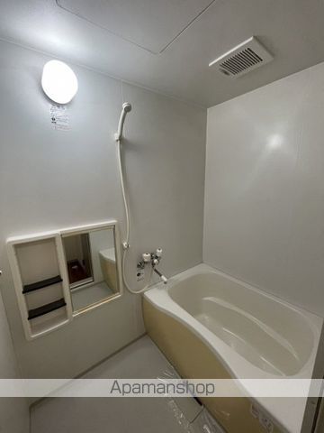 カーサKAWAUTIの内装写真