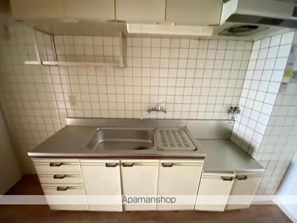 ロイヤルハイツ松島[2K/41.85m2]の内装2