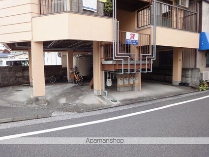 コーポラス若松[1K/20m2]の駐車場