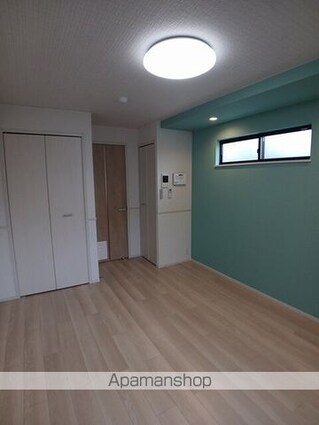 Ｗｅｓｔ　Ｐｒｉｍａｒｙ[1K/27.02m2]のリビング・居間