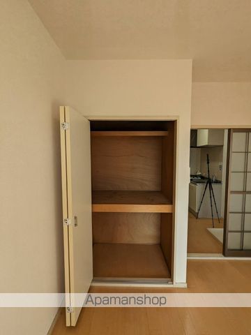 シエスタ柏原の内装写真