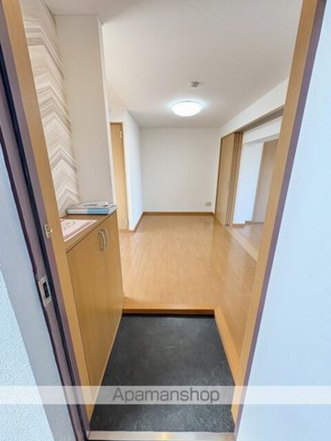和歌山県和歌山市湊２丁目[1LDK/39.8m2]の玄関