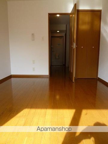 カルティエ3Mの内装写真