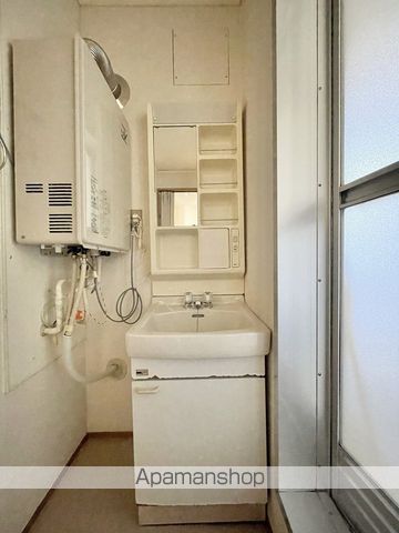 シティハイム シャトル B棟の内装写真