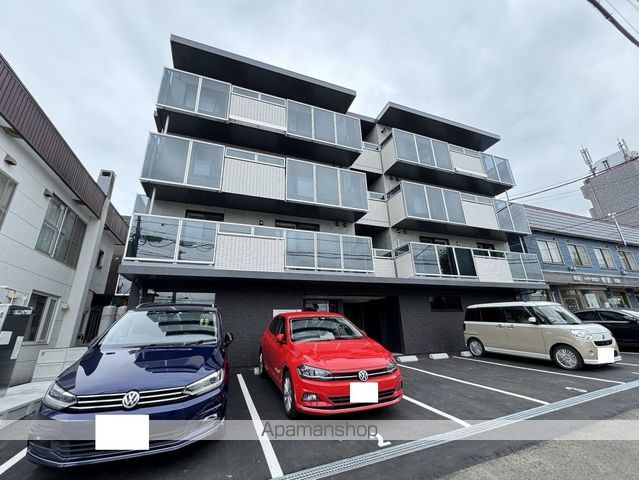COURT TIARAの外観写真