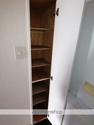 レオパレスレインボーパレス[1K/26.08m2]の収納1