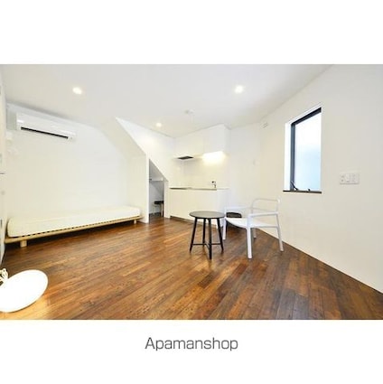 カラスヤマテラスＥＷ[1R/22.25m2]のリビング・居間1