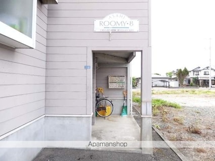 旭ルーミー天童南８号館[2DK/42.64m2]のエントランス