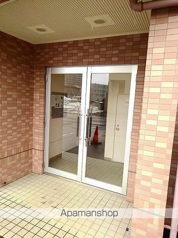 スフィア伏見の玄関写真