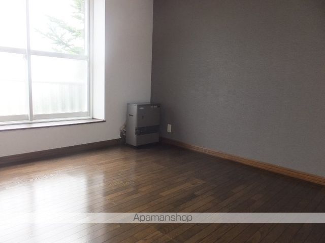 元町アパートメントの内装写真