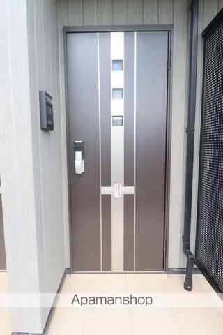 ルーク Aの玄関写真