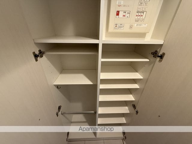 プラウドフラット新大阪の内装写真