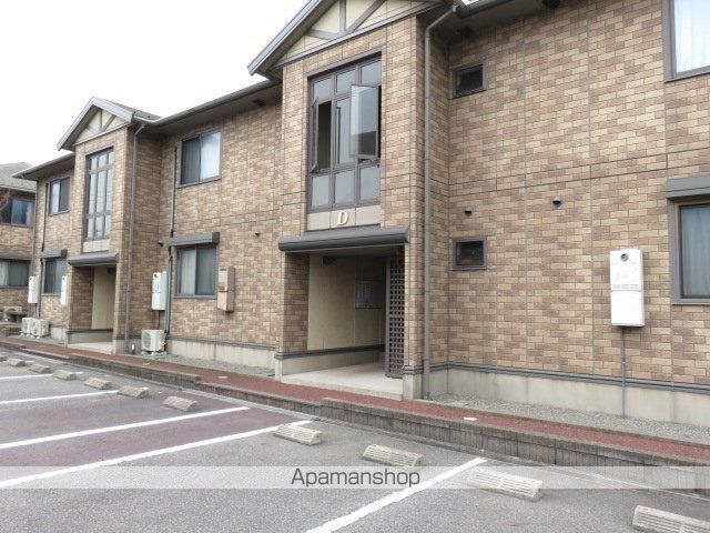 グランシャリオ堀川 D棟の外観写真