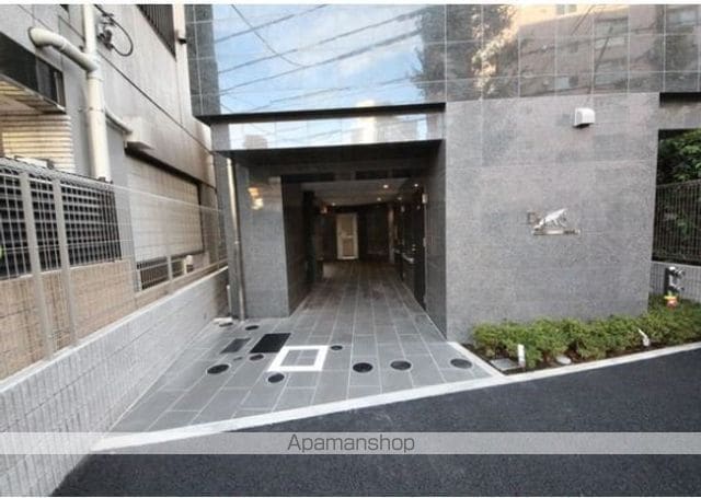 プレール・ドゥーク中野富士見町の玄関写真