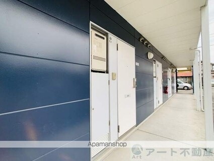 レオパレスＭｏｎｔＰｉａｎｎｅ[1K/23.18m2]のエントランス2