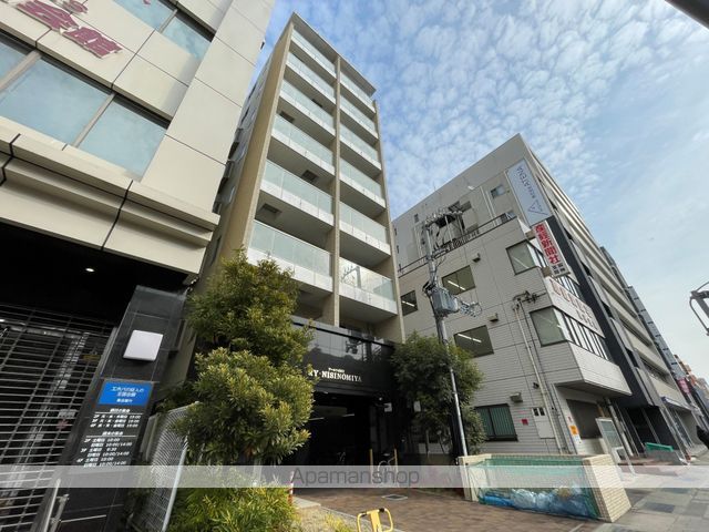 アールワイ西宮の外観写真