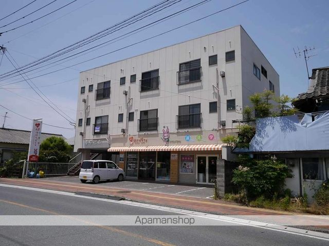 泰平ビルの玄関写真