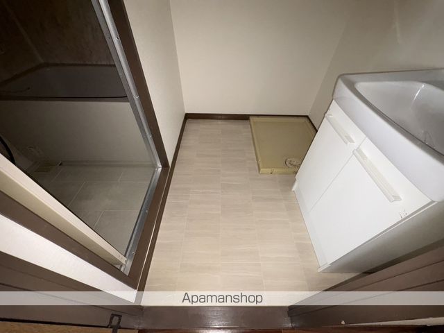 フォレスト勝川の内装写真