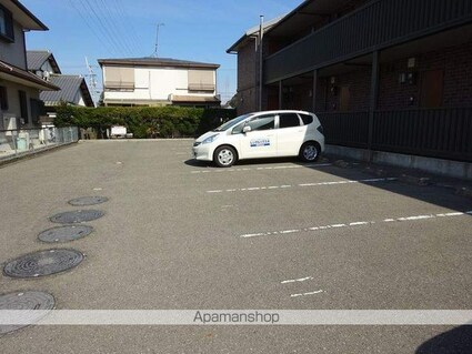 和歌山県和歌山市鳴神[1DK/29.12m2]の駐車場
