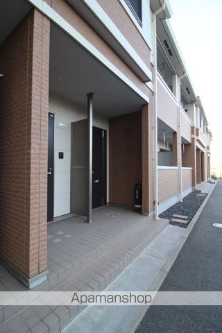 メゾンルミエールの玄関写真