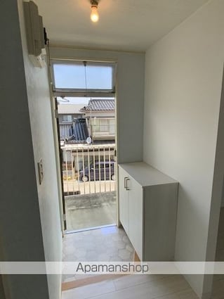 ハイツ松崎Ａ棟[2DK/40.58m2]の玄関