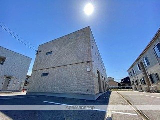 FIRST SQUARE C棟の外観写真