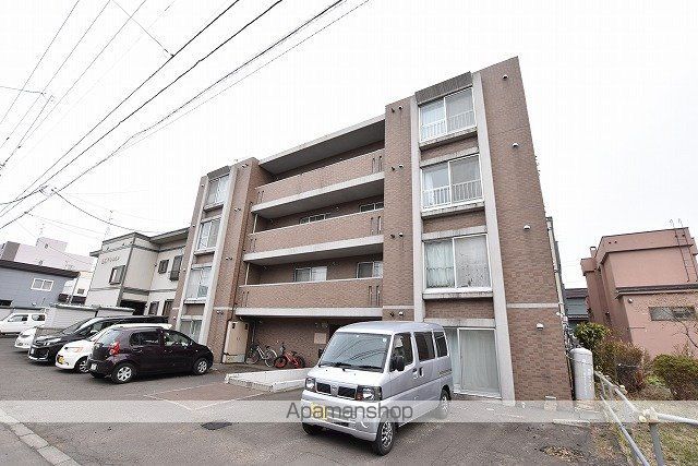 メゾンエクレーレ北37条の外観写真