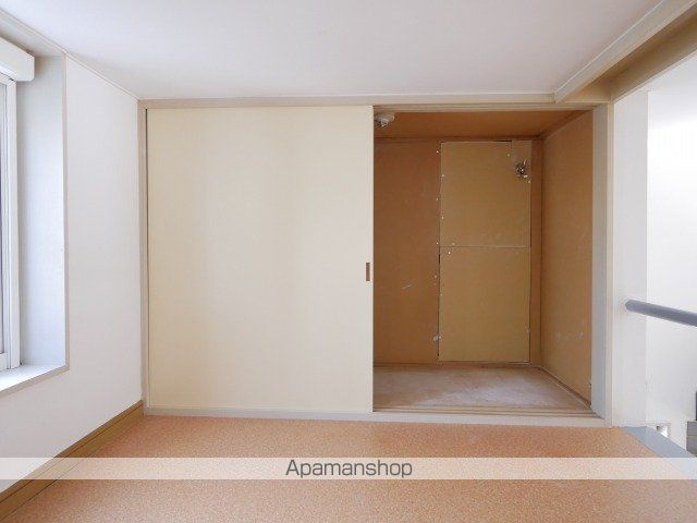 メゾネ山の手の内装写真