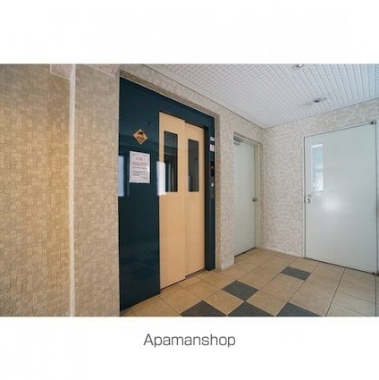 神奈川県横浜市鶴見区生麦３丁目[1K/28.07m2]の共用部1