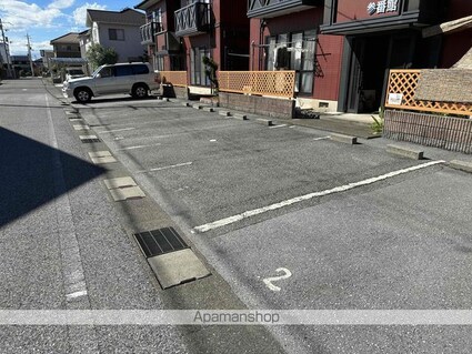 ダイヤモンドシーダー弐番館・参番館[3DK/46.75m2]の駐車場3