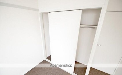 レオパレスＭ[2DK/49.68m2]の収納